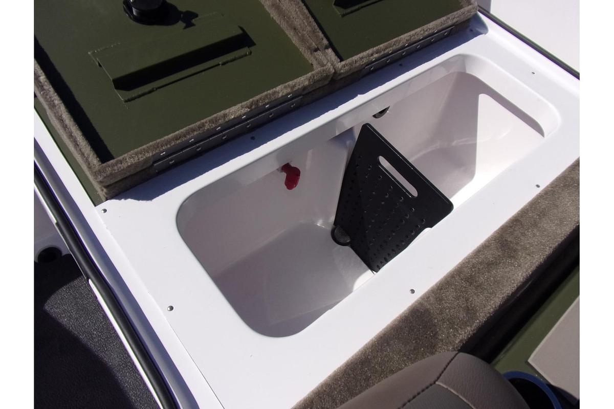 2026 Vexus AVX 1880 with Hex Vex camo