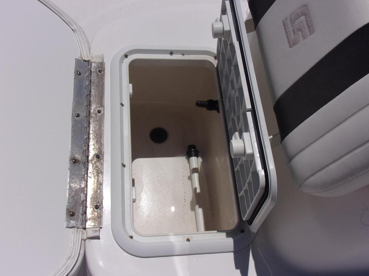 Used 2012 SeaChaser / Carolina Skiff 1800 CC with Mercury 90 4-stroke with only 20 hours!