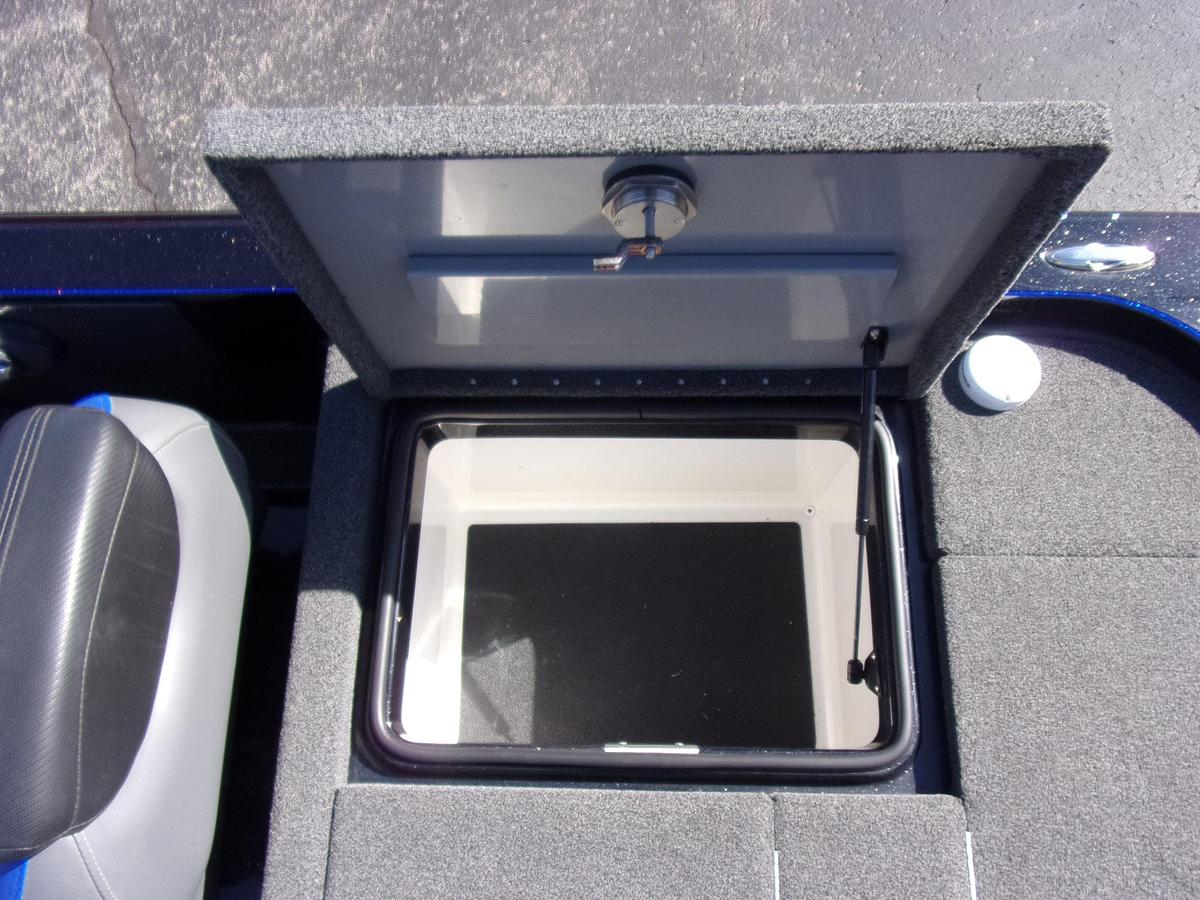 Used 2022 Caymas CX 21 with Mercury 250 L Pro XS