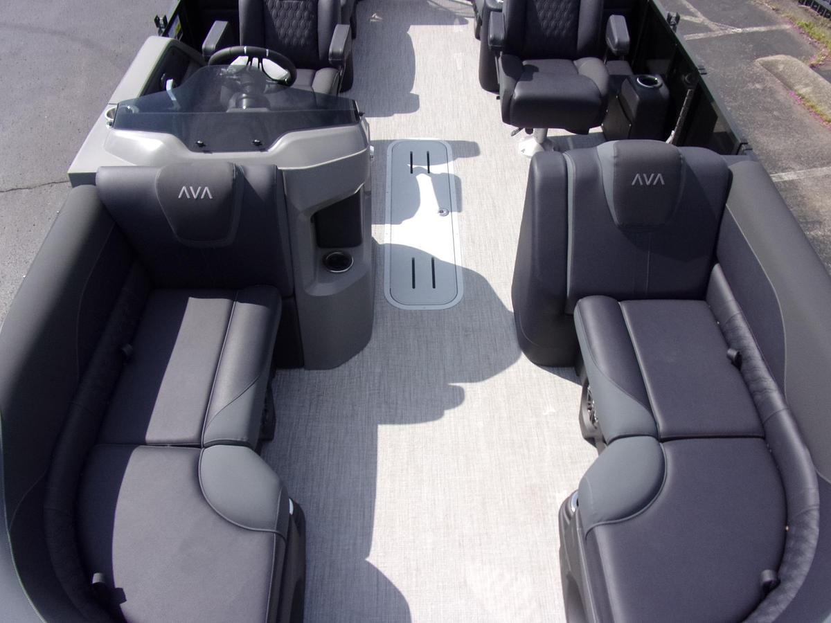 2026 Avalon 23 LSZ Quad Lounger Shift triple log with Suzuki DF 250 SS 4-stroke