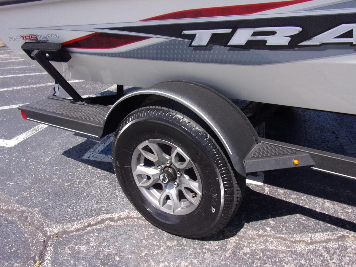 Used 2022 Tracker 195 Pro Tour Edition with Mercury 115 Pro XS with only 44 hours