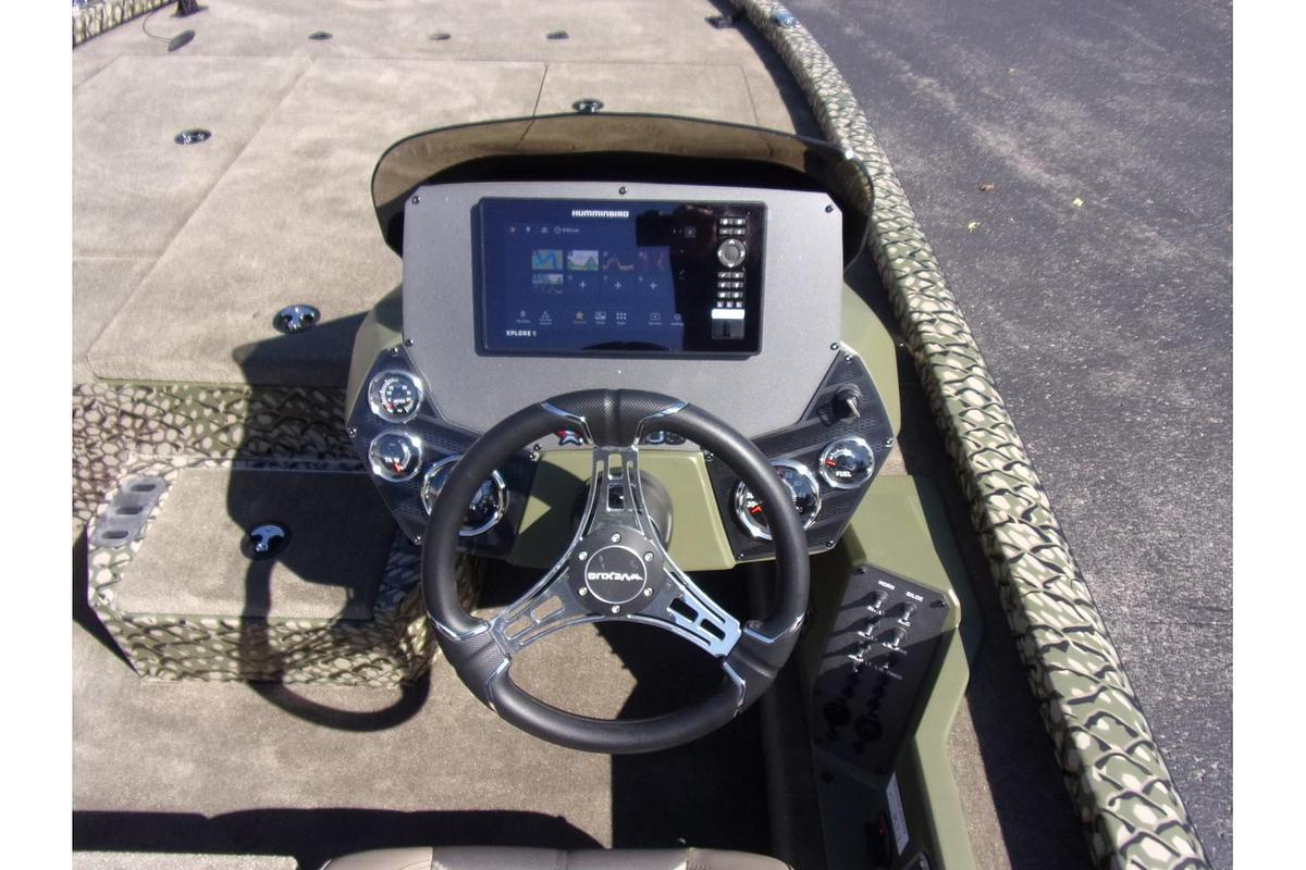 2026 Vexus AVX 1880 with Hex Vex camo