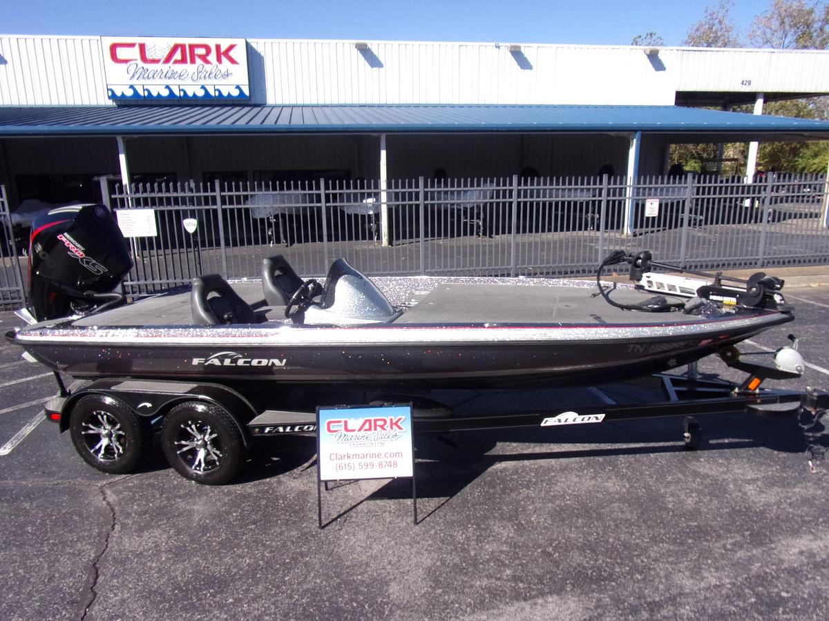 Used 2019 Falcon F 195 with 2024 Mercury 200 Pro XS w/27 hours and Platinum warranty until 2030