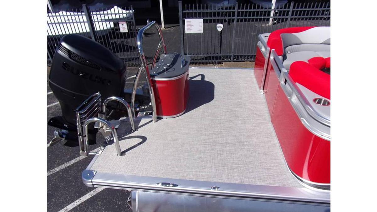 2025 Avalon 23' LSZ Quad Lounger triple log with Suzuki DF 250