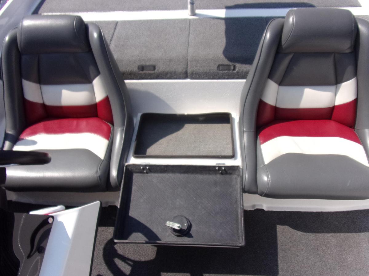 Used 2017 Bullet 20 XRD - with Spot Lock, turret pole, 3 units, Livescope and more