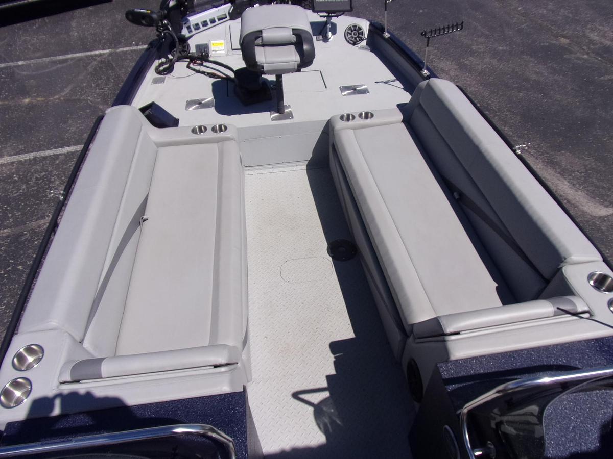 Used 2022 SeaArk Big Easy with Suzuki DF 250