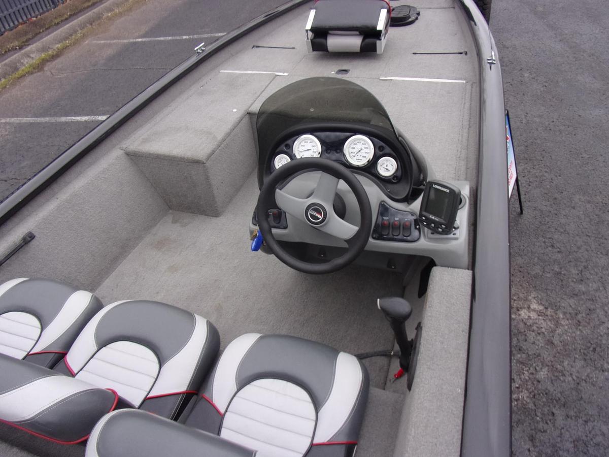 Used 2004 Tracker 185 PT with 2021 Mercury 115 4-stroke with 11 hours!