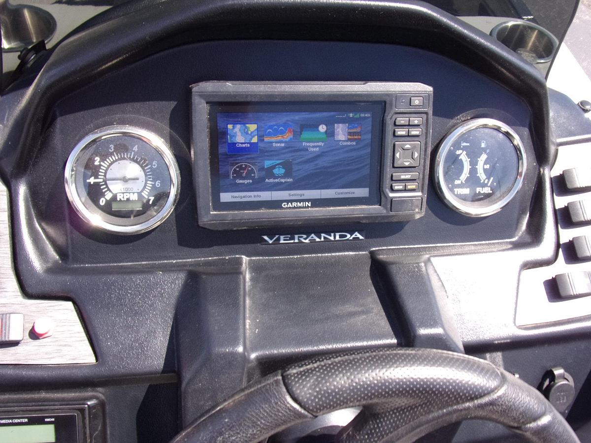 Used 2024 Veranda VF22F4 triple log with Yamaha F 150 LC and trailer