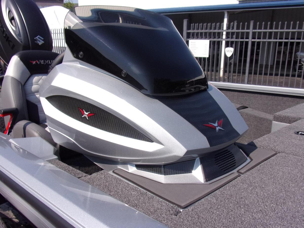 2027 Vexus AVX 1980