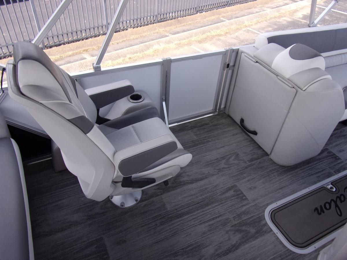 New 2024 Avalon LSZ 2585 VRL with Suzuki DF 250