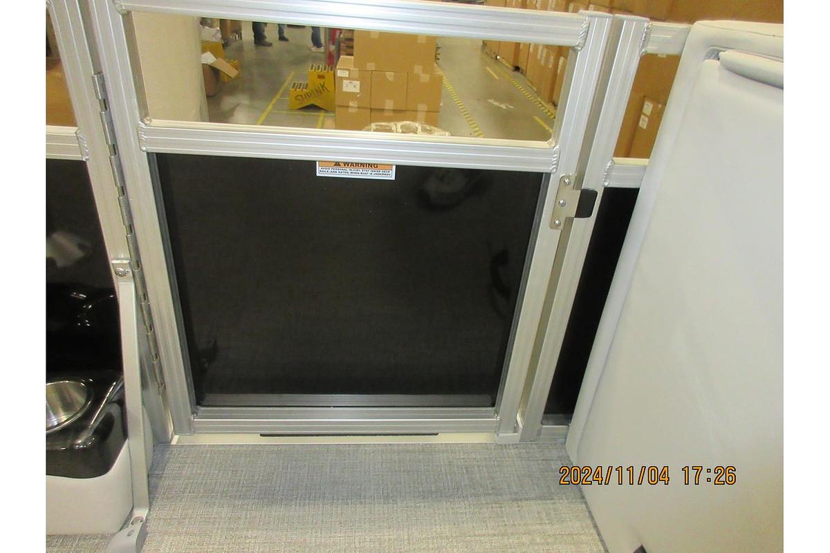 2025 Avalon Venture 85 Quad triple log with trailer