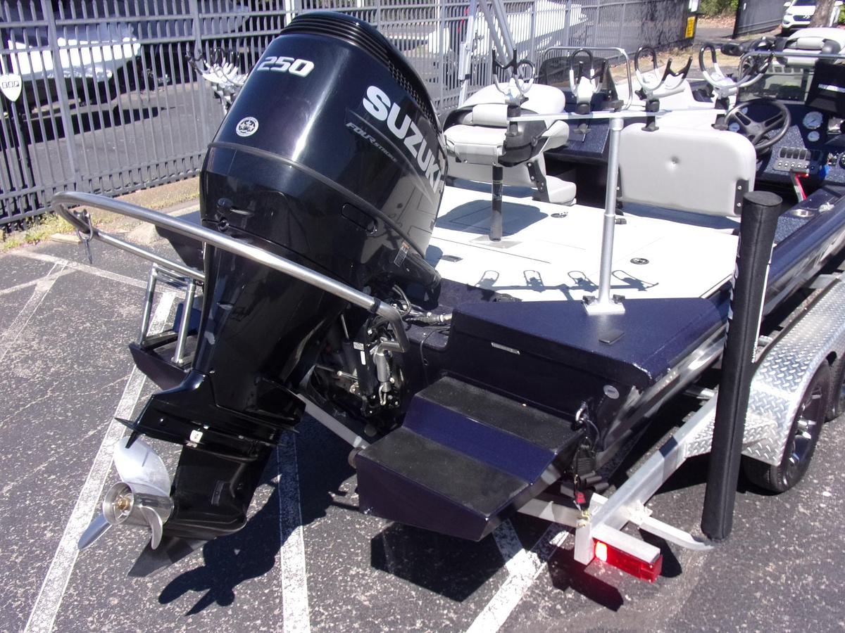 Used 2022 SeaArk Big Easy with Suzuki DF 250