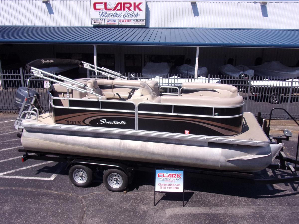 Used 2014 Sweetwater 2086 with Yamaha F90