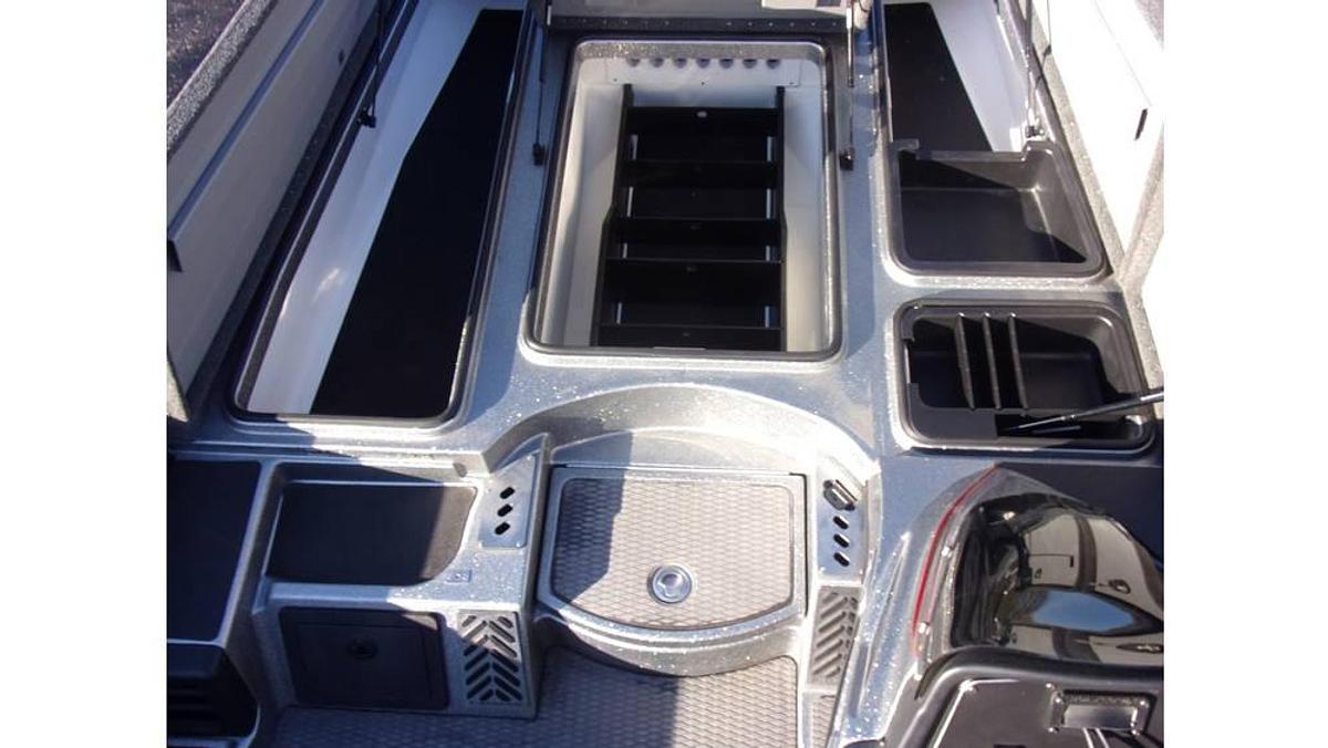 Used 2022 Caymas CX 21