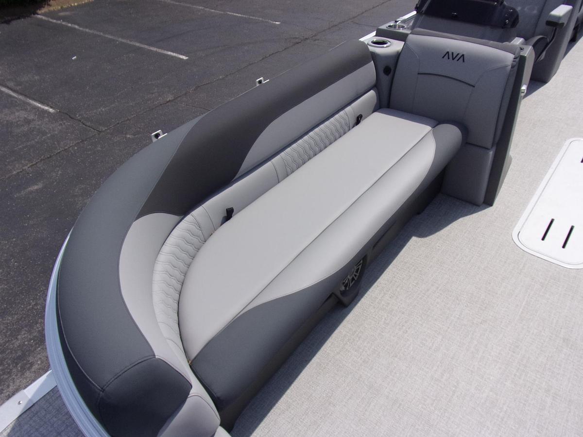 2026 Avalon Venture 85 Quad triple log with trailer