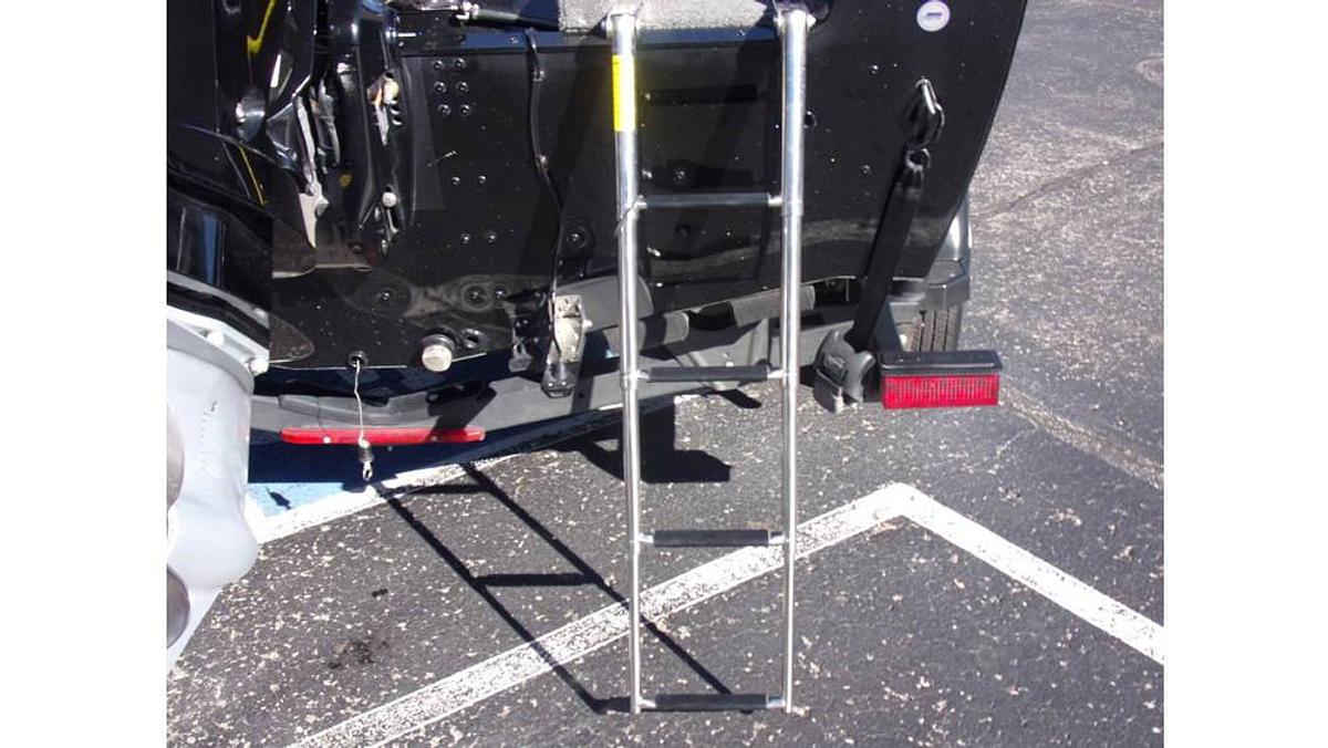 Used 2023 Lund 1875 Impact XS