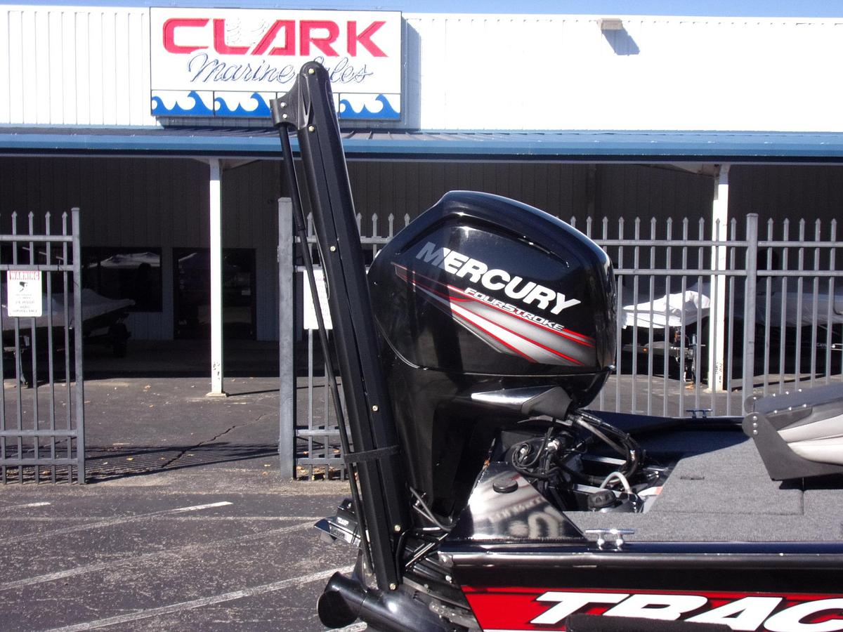 Used 2017 Tracker 175 TXW with Mercury 75 4-stroke, brand new carpet, Garmin 93 SV and Power Pole