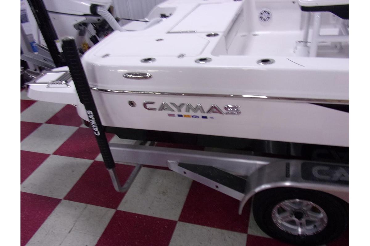 2025 Caymas 26 HB
