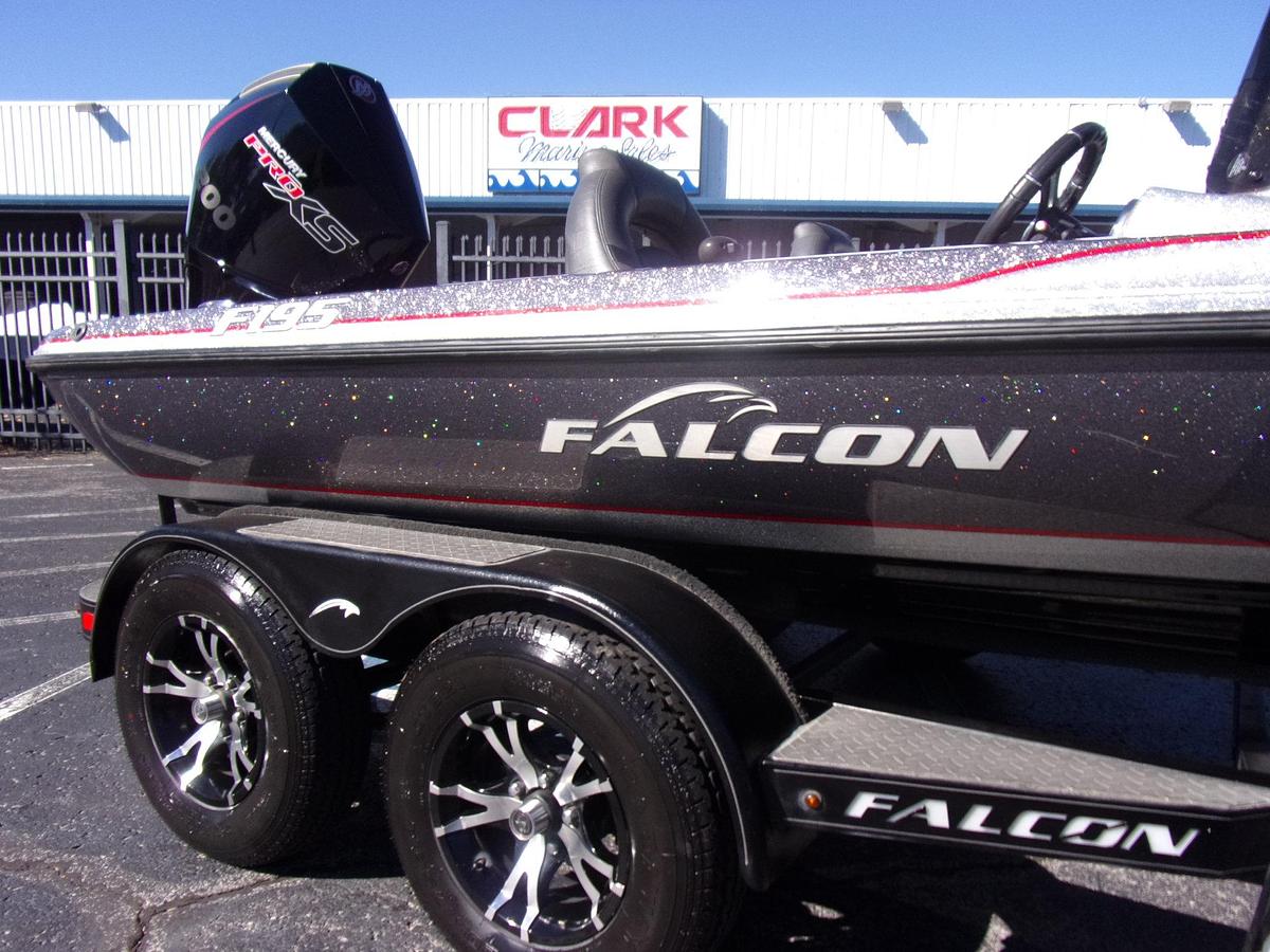 Used 2019 Falcon F 195 with 2024 Mercury 200 Pro XS w/27 hours and Platinum warranty until 2030