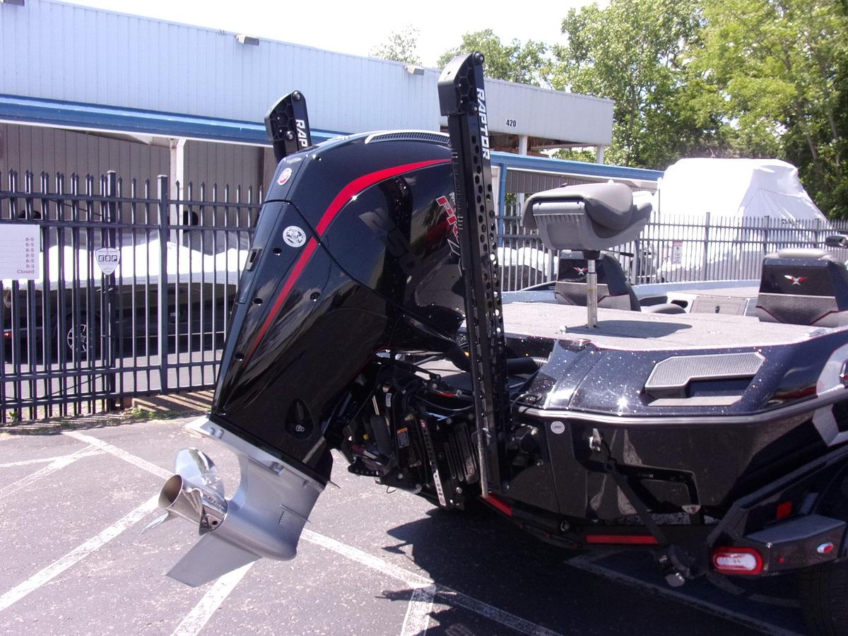 DEMO 2025 Vexus VXs20 with Mercury 250 L Pro XS with new warranty