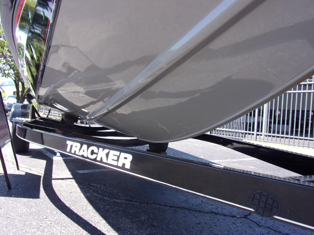 Used 2016 Tracker 175 TXW