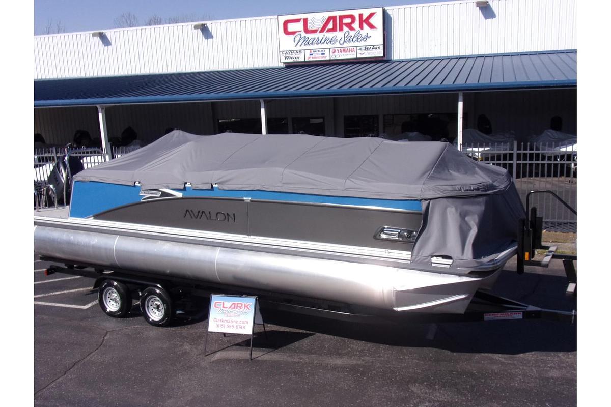 2025 Avalon Catalina 23' Quad Lounger triple log with Suzuki 250