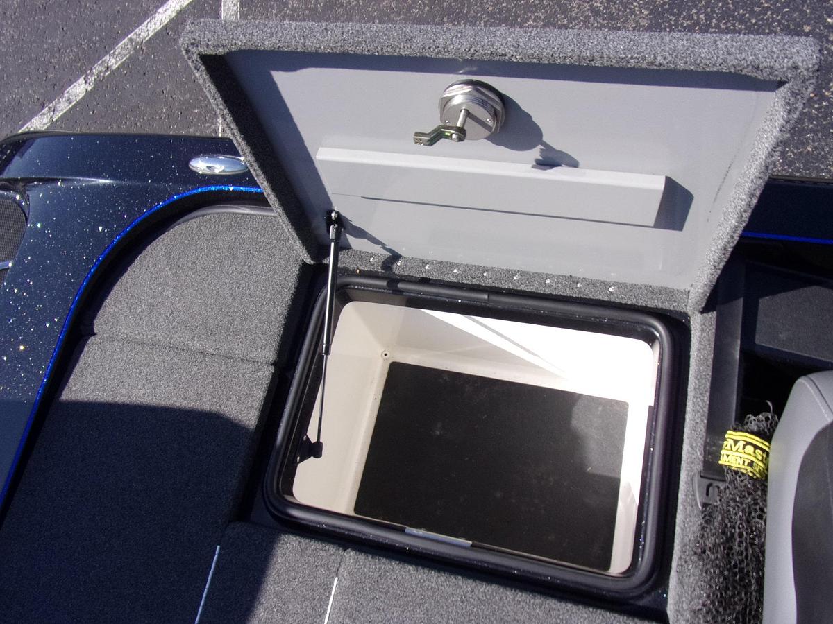 Used 2022 Caymas CX 21 with Mercury 250 L Pro XS