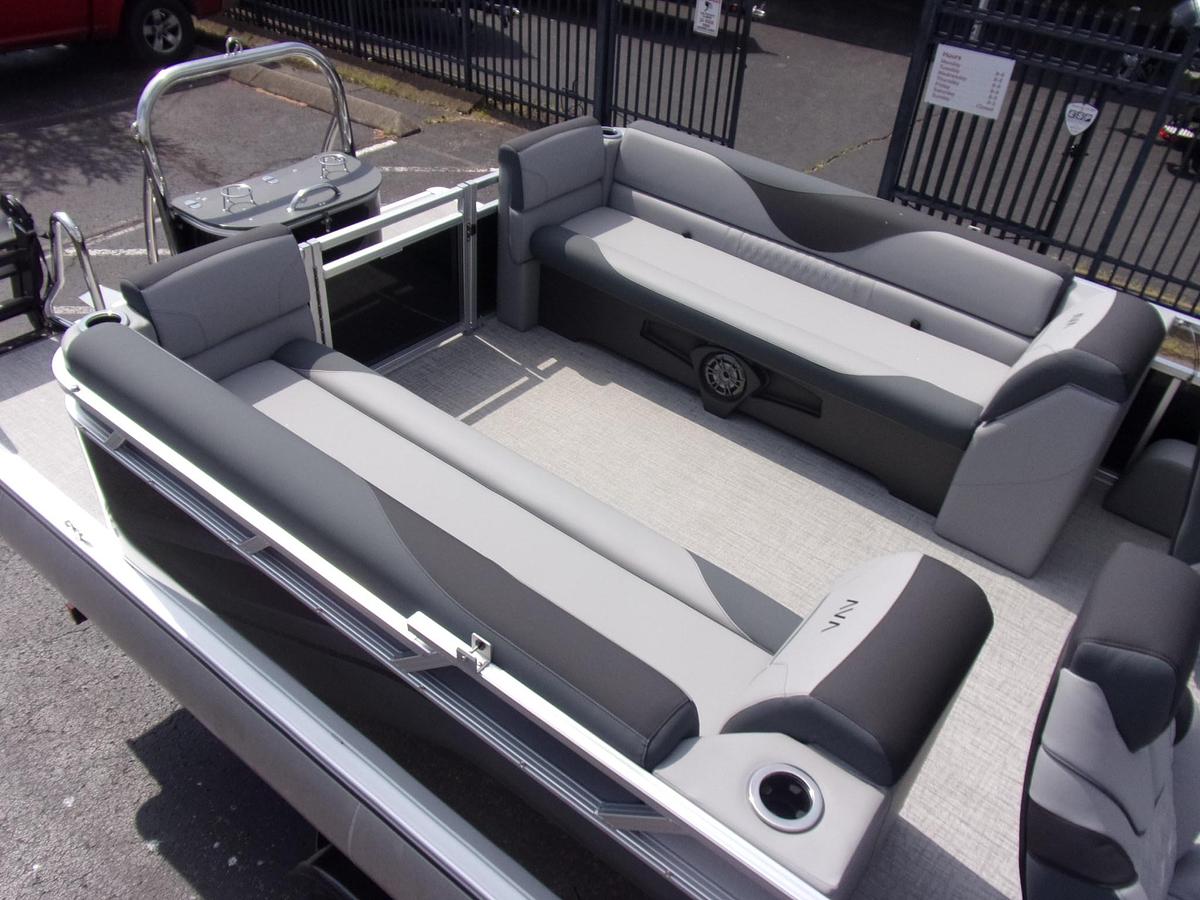 2026 Avalon Venture 85 Quad triple log with trailer