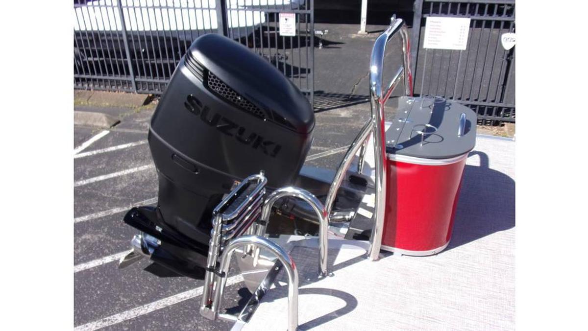 2025 Avalon 23' LSZ Quad Lounger triple log with Suzuki DF 250