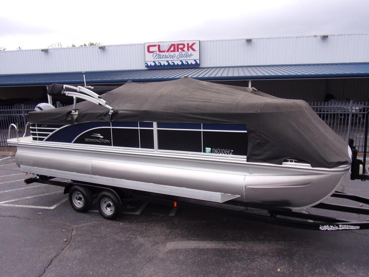 Used 2015 Bennington G 22 Triple Log with Yamaha 150 4-stroke