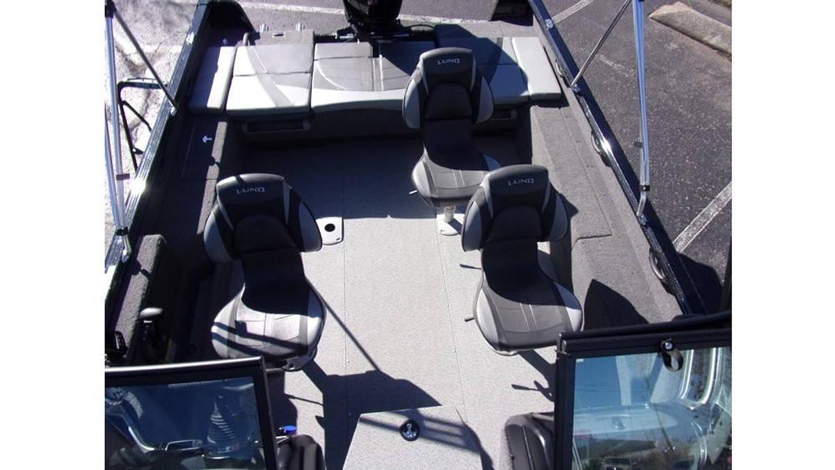 Used 2023 Lund 1875 Impact XS