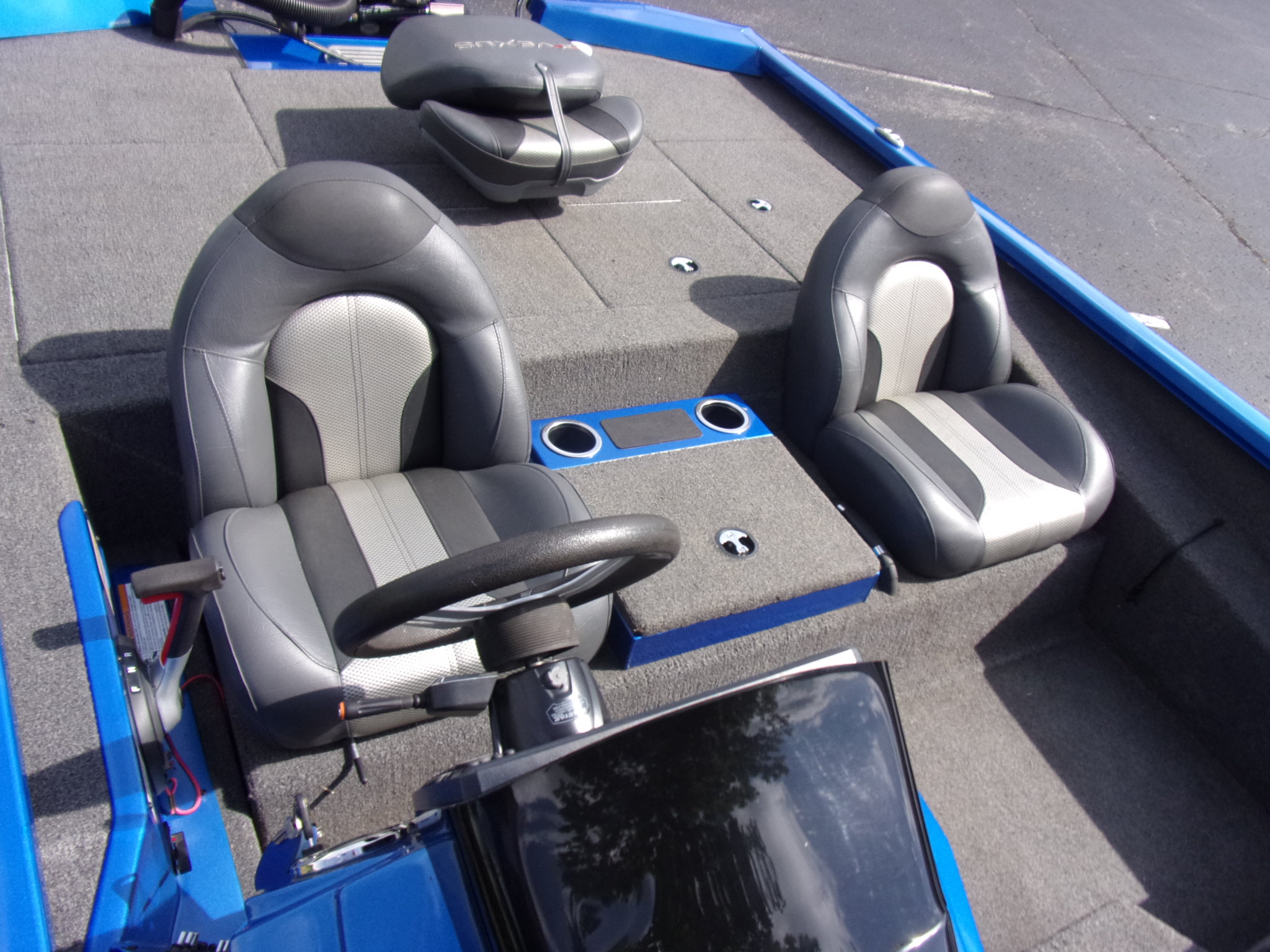 Used 2020 Vexus AVX 2080 with Mercury 200 L Pro XS 4-stroke with only 130 hours