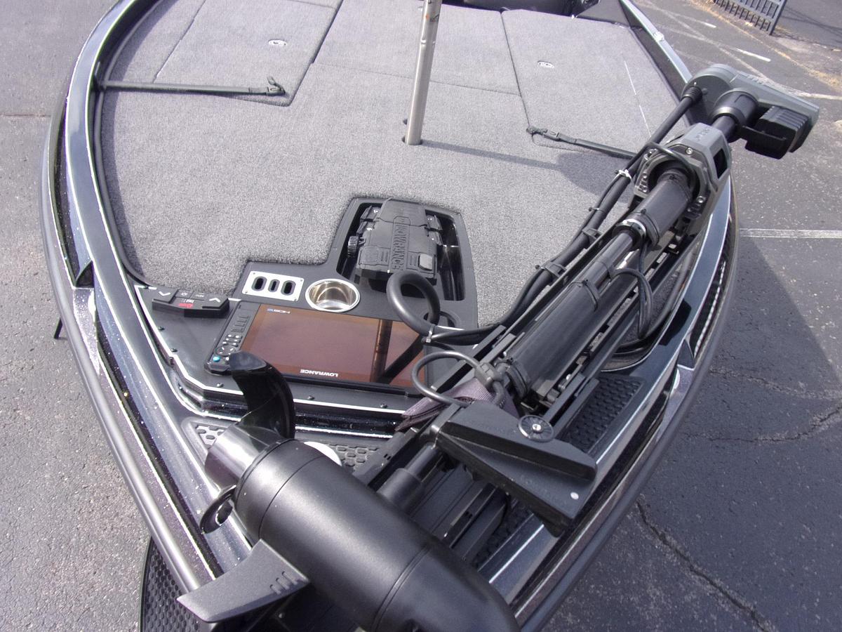 Used 2024 Ranger Z 521 R Ranger Cup with POINT 1 engine hour (not 1 hr - point 1 hr)!