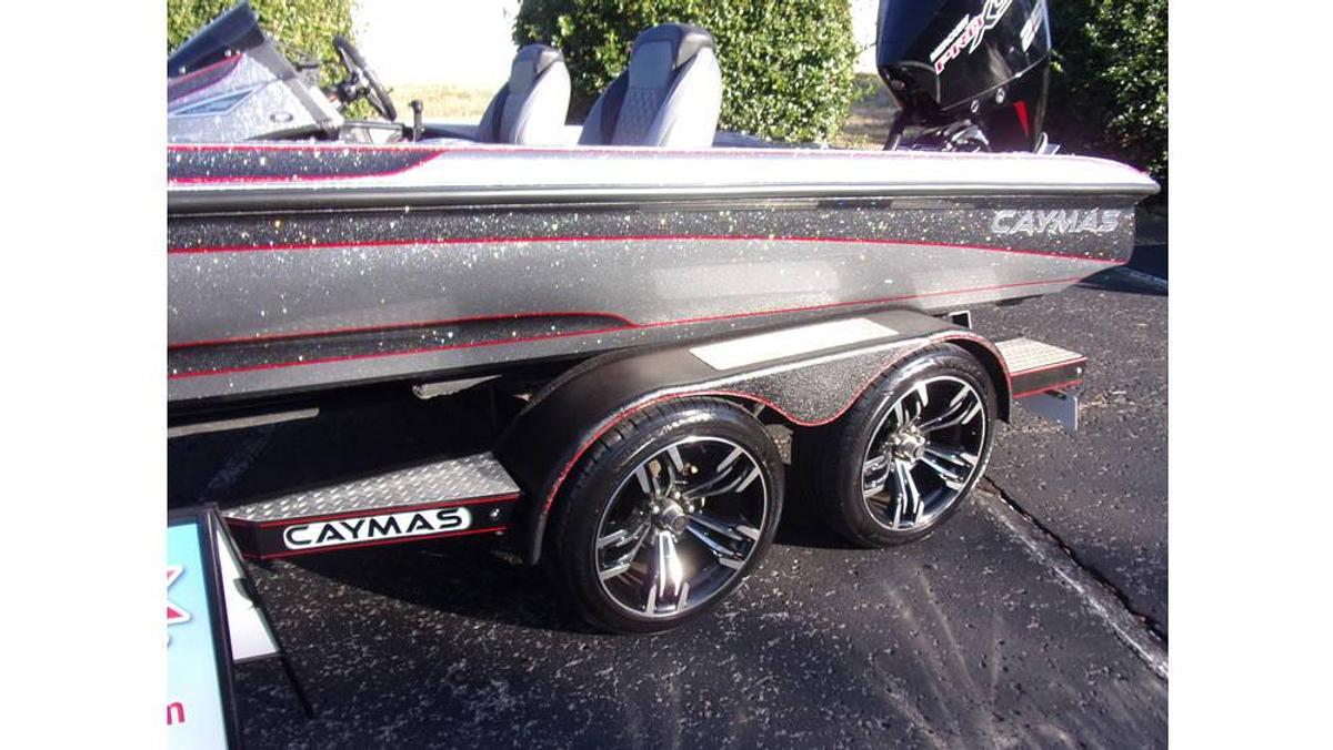 Used 2022 Caymas CX 21