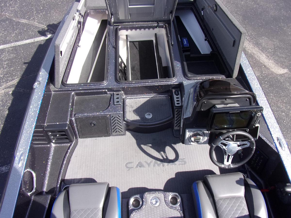 Used 2022 Caymas CX 2o Pro with Mercury 250 L Pro XS