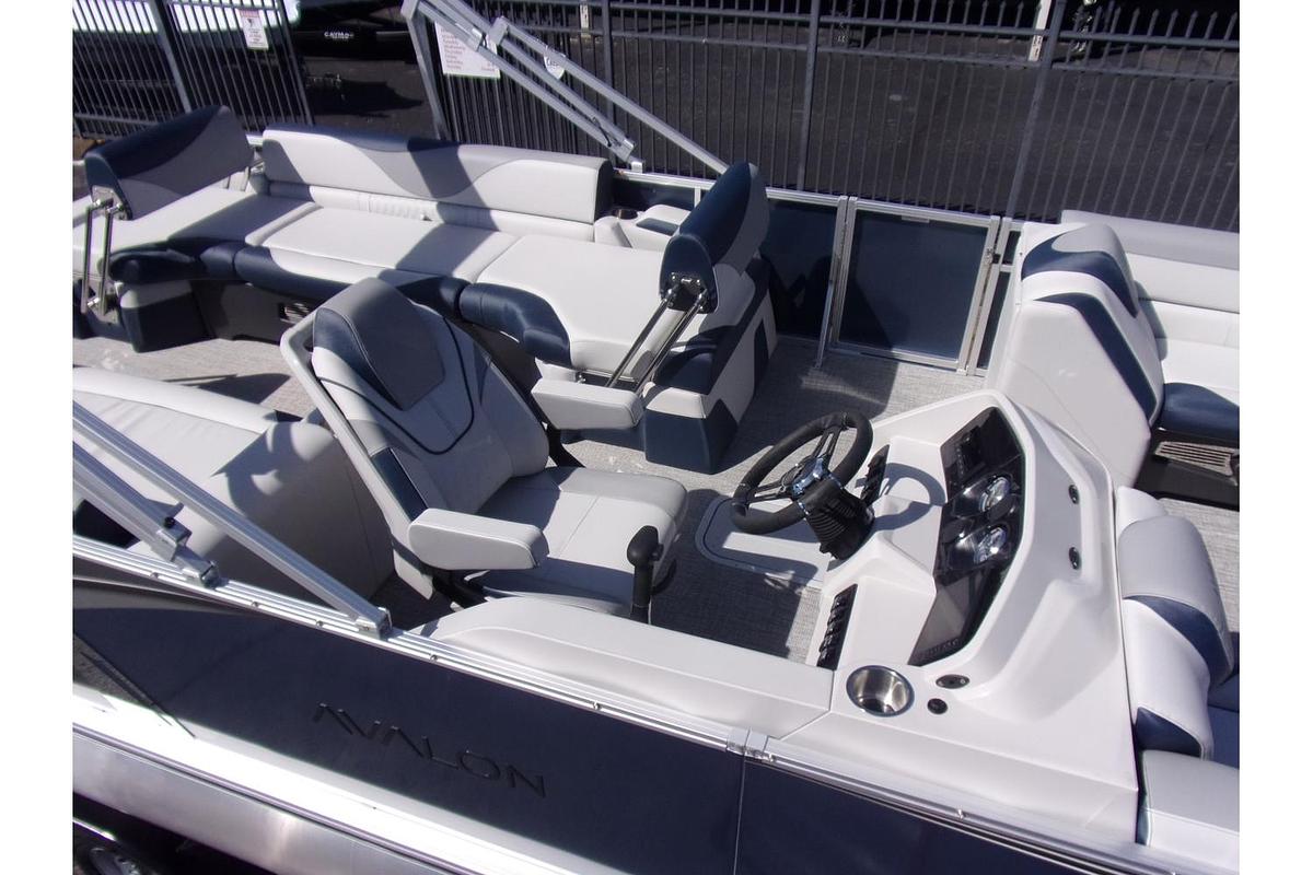 2025 Avalon 25 LSZ Quad Lounger Shift triple log with Mercury 250 Pro XS 4-stroke