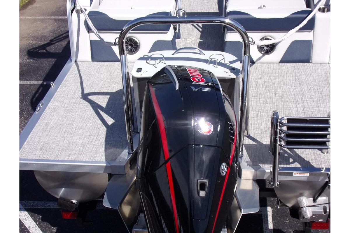 2025 Avalon 25 LSZ Quad Lounger Shift triple log with Mercury 250 Pro XS 4-stroke