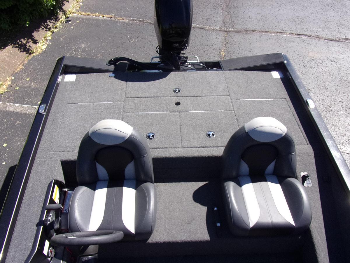 Used 2021 Vexus AVX 181 with Mercury 60 C.T. with 65 hours