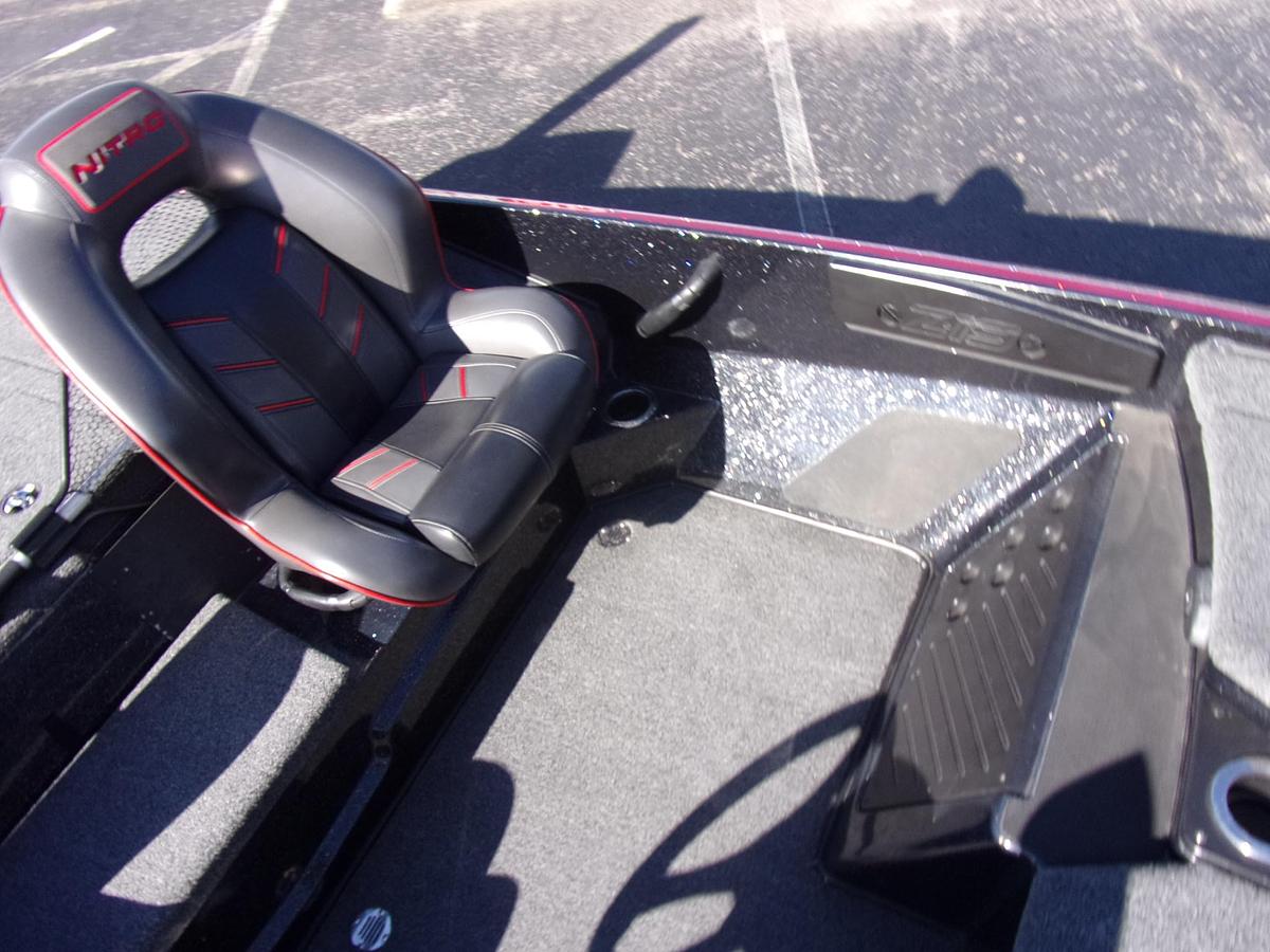 Used 2019 Nitro Z 19 with 200 4-stroke, Spot Lock, 10' Blades, 3 H'Bird units