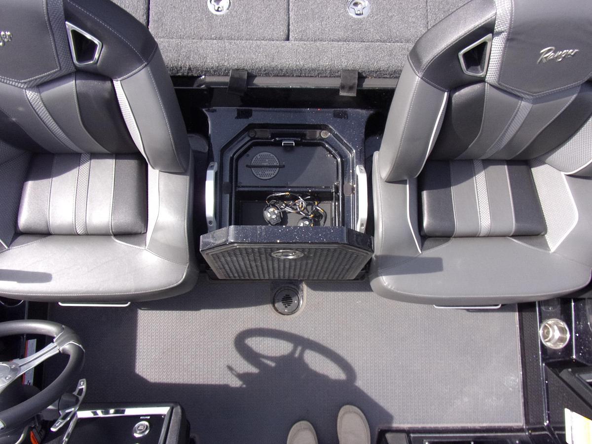 Used 2024 Ranger Z 521 R Ranger Cup with POINT 1 engine hour (not 1 hr - point 1 hr)!