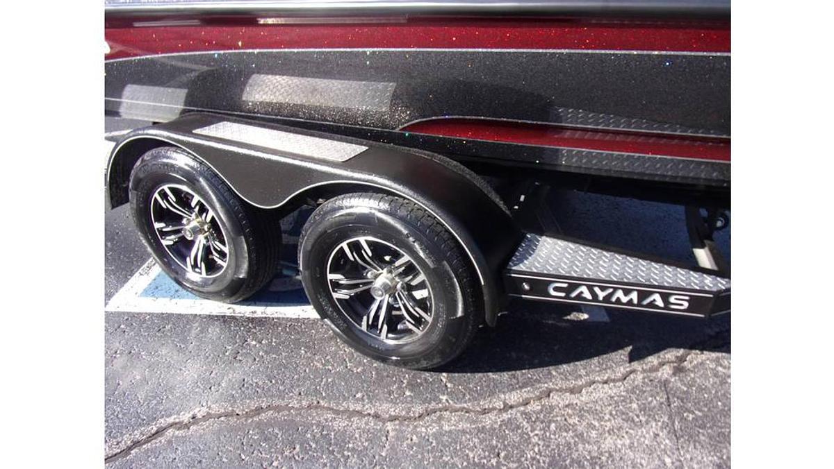 Caymas NEW 2023 CX 19 with a Mercury 225 Pro XS