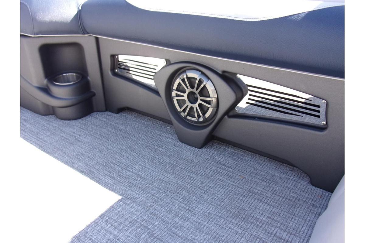 2025 Avalon 25 LSZ Quad Lounger Shift triple log with Mercury 250 Pro XS 4-stroke