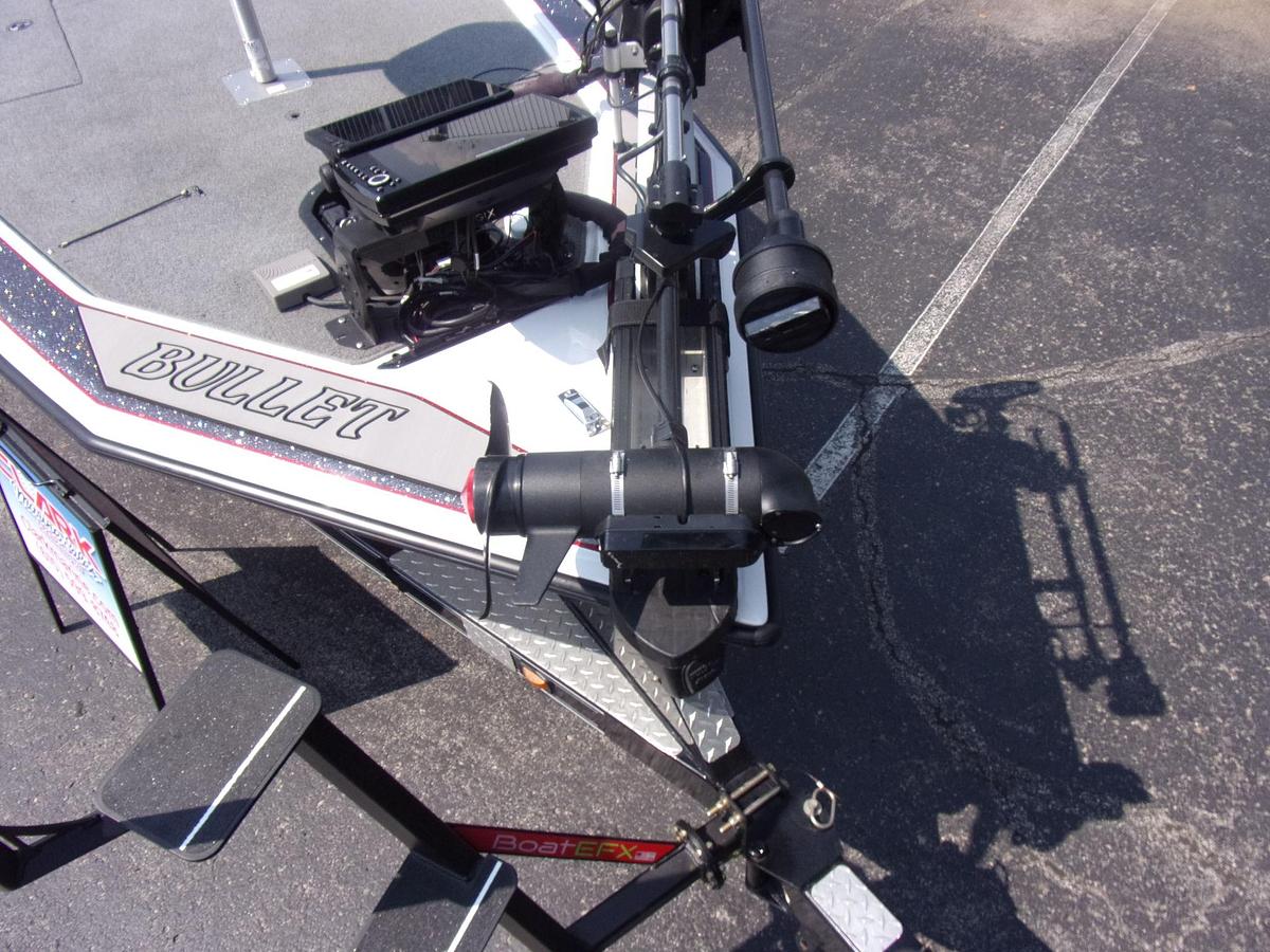 Used 2017 Bullet 20 XRD - with Spot Lock, turret pole, 3 units, Livescope and more