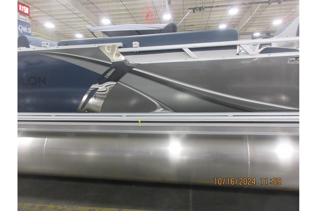 2025 Avalon 25 LSZ Quad Lounger Shift triple log with Mercury 250 Pro XS 4-stroke