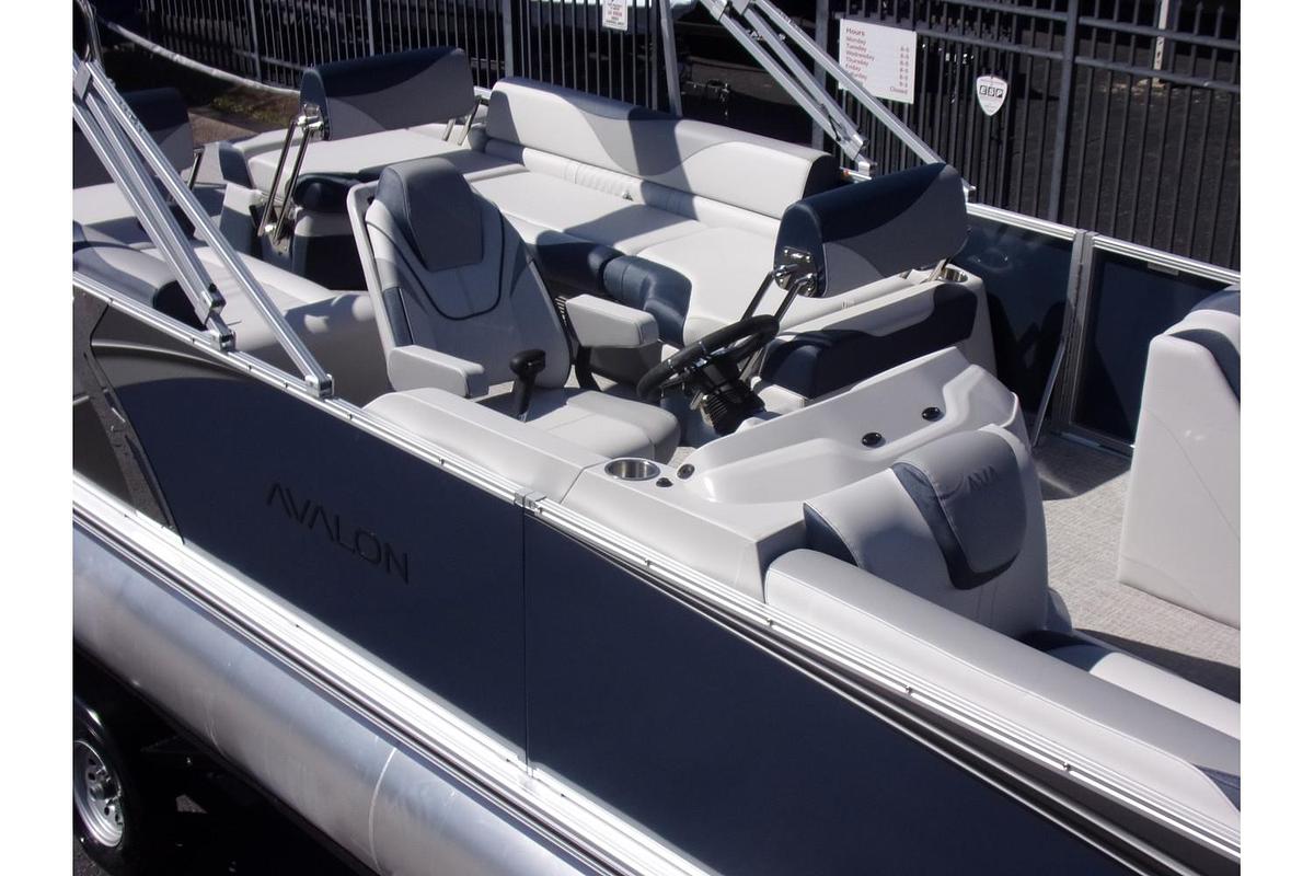 2025 Avalon 25 LSZ Quad Lounger Shift triple log with Mercury 250 Pro XS 4-stroke
