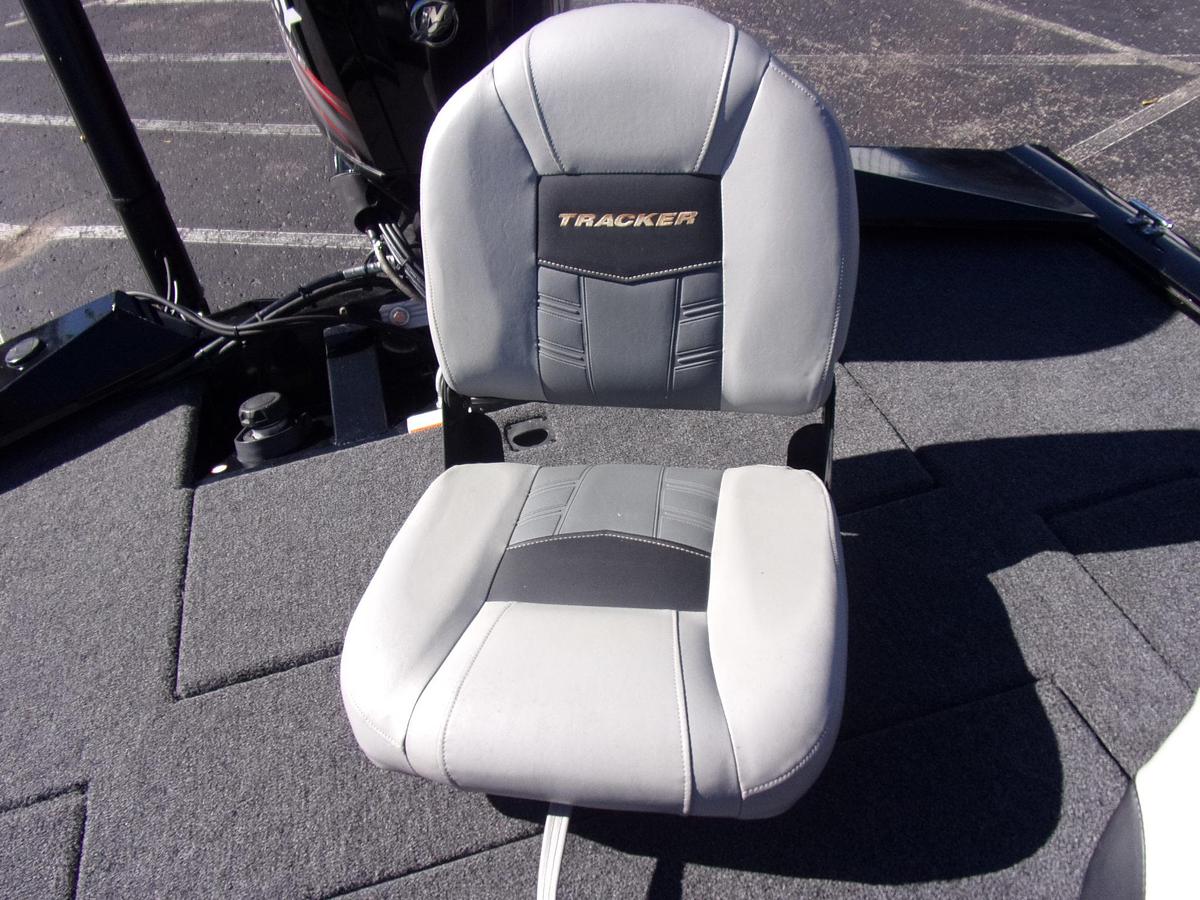 Used 2017 Tracker 175 TXW with Mercury 75 4-stroke, brand new carpet, Garmin 93 SV and Power Pole