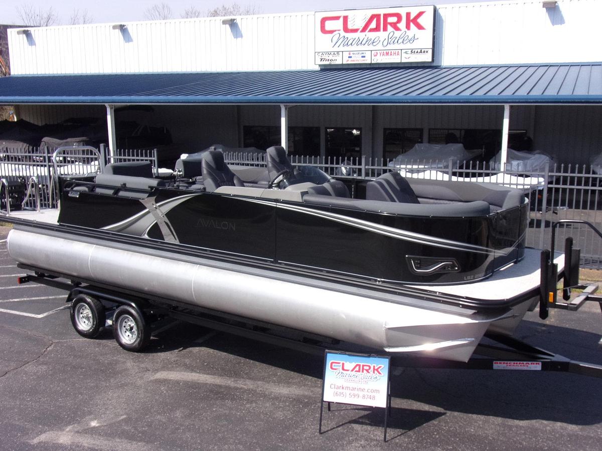 2026 Avalon 23 LSZ Quad Lounger Shift triple log with Suzuki DF 250 SS 4-stroke