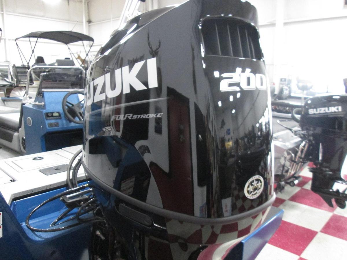 2025 Suzuki Marine DF 200 ATX - AVAILABLE