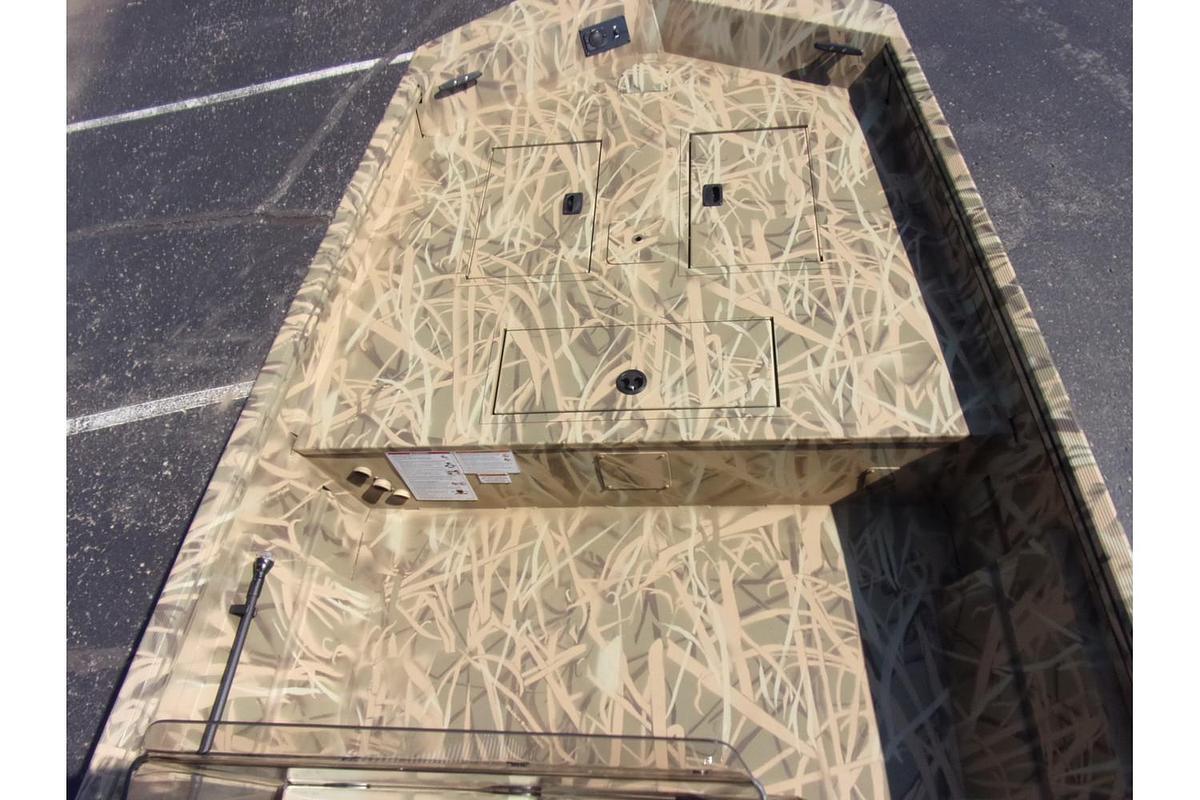 2025 Crestliner 1860 Retriever CC