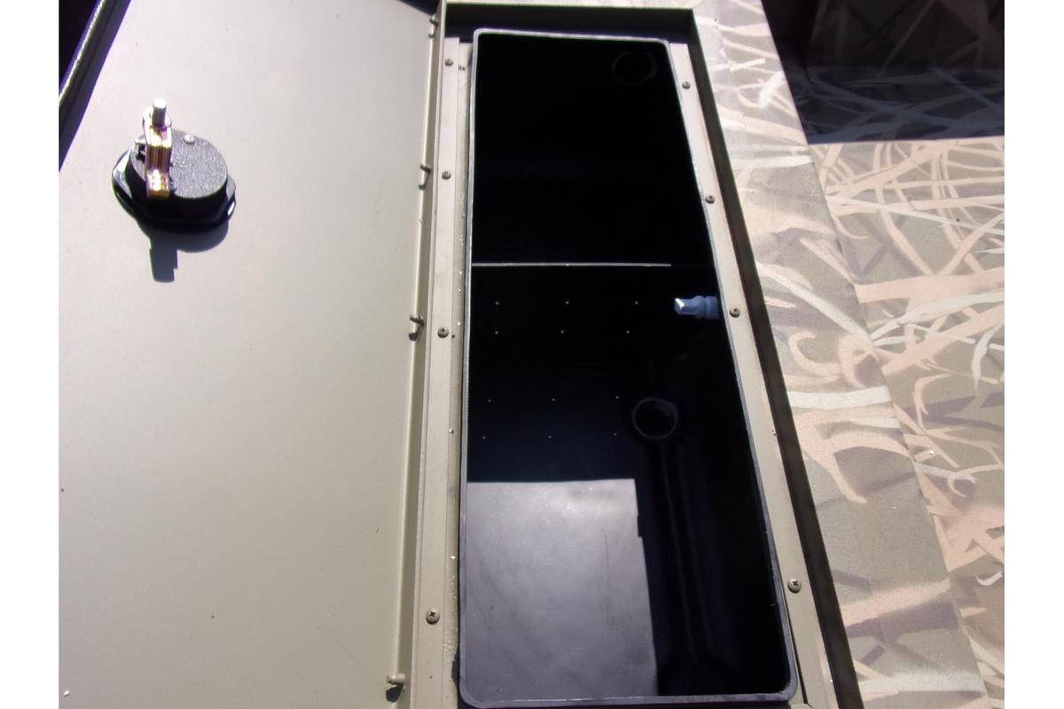 2025 Crestliner 1860 Retriever CC